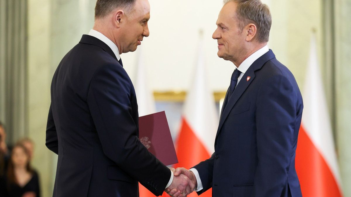 Polský prezident vetoval Tuskově vládě první zákon, kvůli konfliktu o média